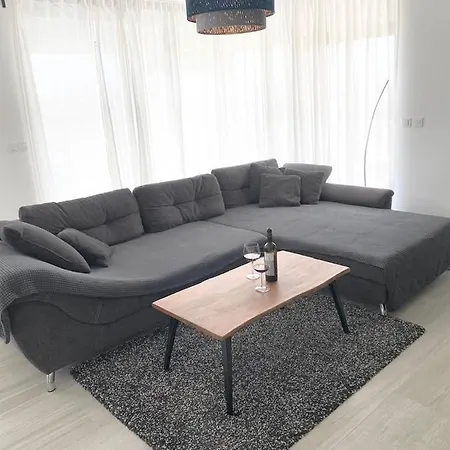 Neva Villa Vodice