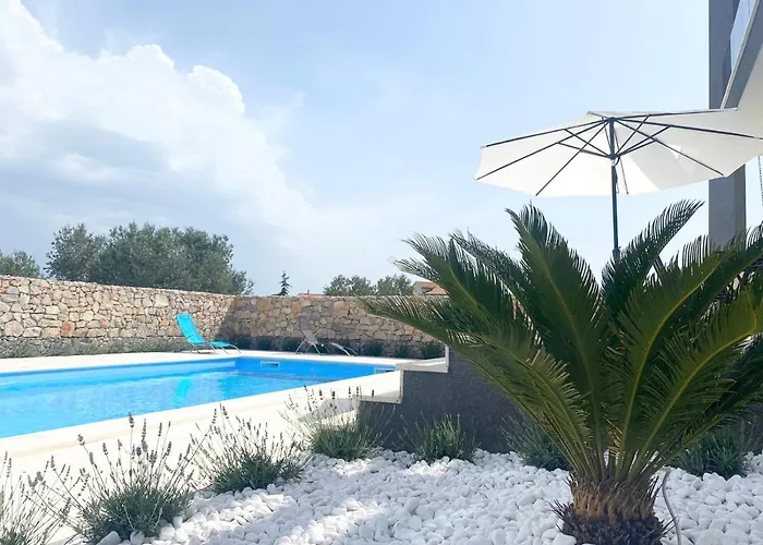 ヴィラ Neva ヴォディツェ