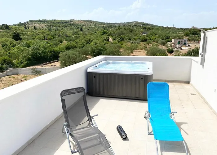 ヴィラ Neva ヴォディツェ