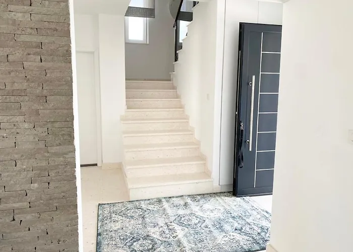 Neva * ヴォディツェ